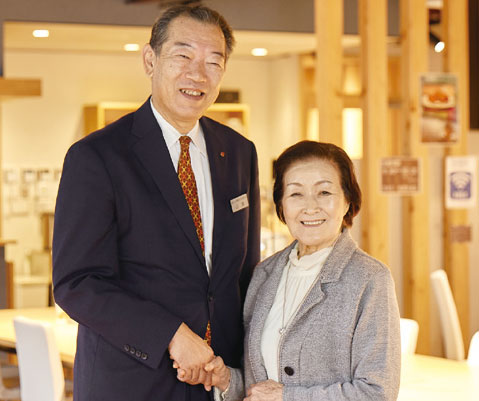 中島藤枝さんと山瀬孝さんの画像